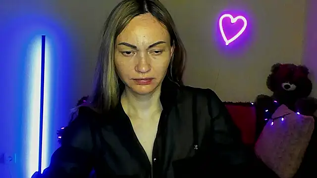 Snapshot of BlondMikey22 chatting on May 23, 11:25 am BlondMikey22 online show from May 23, 11:25 am