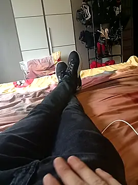 Snapshot of LASCHIAVA6TV72 chatting on March 1, 2:30 pm LASCHIAVA6TV72 online show from March 1, 2:30 pm