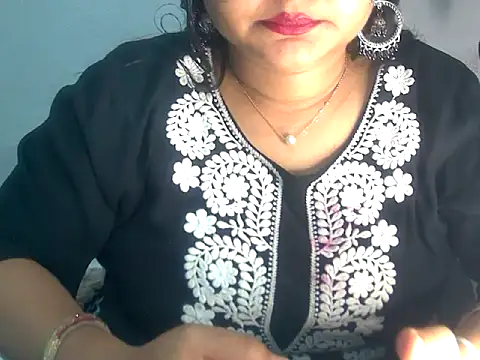 Snapshot of Saniya_K2 chatting on February 24, 5:33 pm Saniya K2 online show from February 24, 5:33 pm