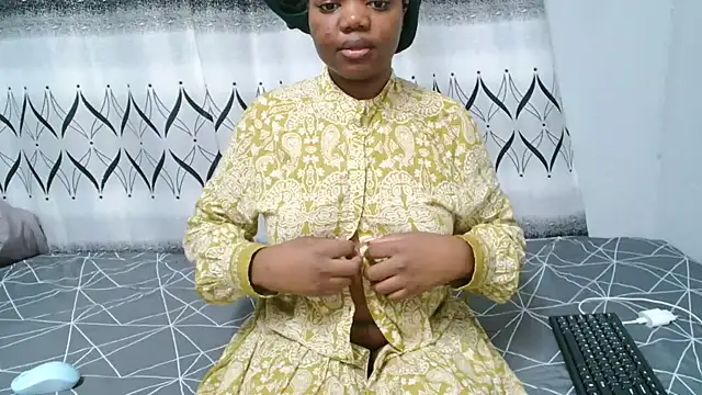 Snapshot of AlliBabe chatting on June 8, 6:30 pm AlliBabe online show from June 8, 6:30 pm