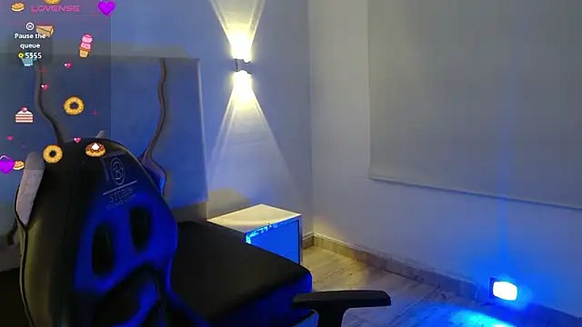 Sashaa tay online show from February 12, 7:31 pm