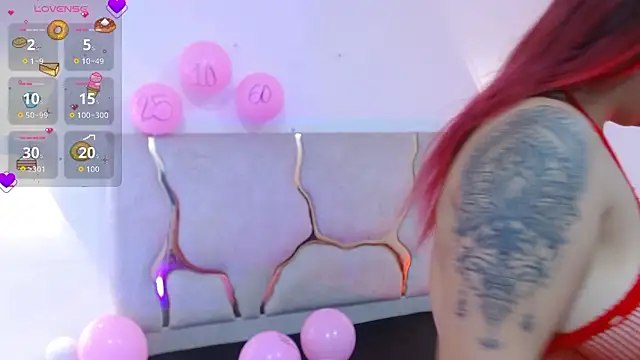 Sashaa tay online show from February 14, 7:43 pm