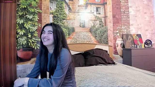  littleangie  online show from March 26, 2:06 am