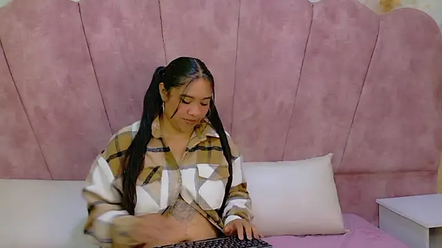 SasshaSpicy online show from February 6, 11:57 am