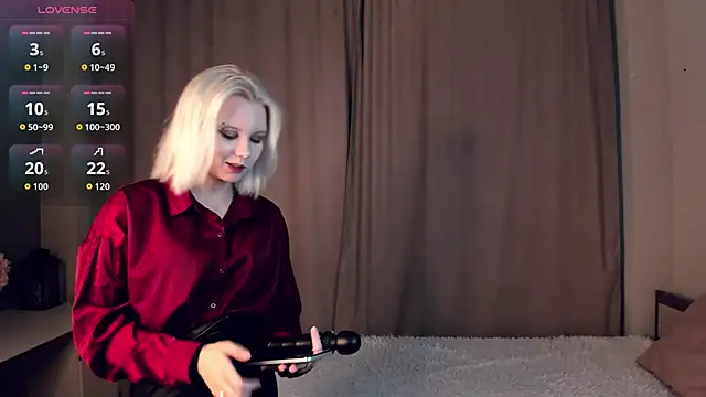 GoldenLenarz online show from March 20, 11:04 am