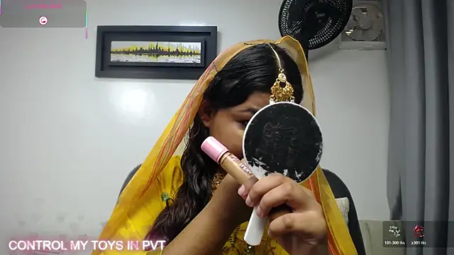 yaazhinii online show from April 10, 11:59 am