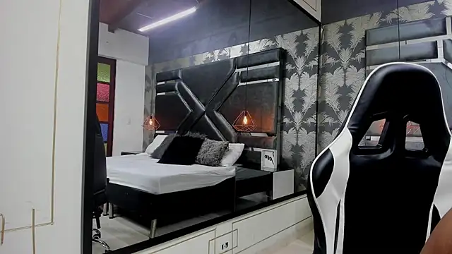 LaimCarterss online show from February 9, 12:20 pm