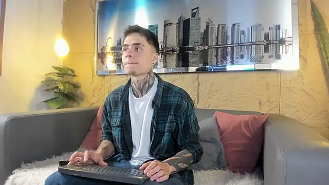 acxel prescot online show from February 8, 8:34 pm