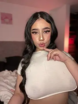 Snapshot of Sofiia_Vegaa chatting on February 8, 12:58 am Sofiia Vegaa online show from February 8, 12:58 am