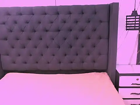 Snapshot of SamiSaturno chatting on February 8, 6:55 pm SamiSaturno online show from February 8, 6:55 pm