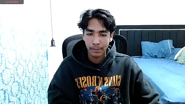 Pedestal diamant online show from March 31, 12:34 am