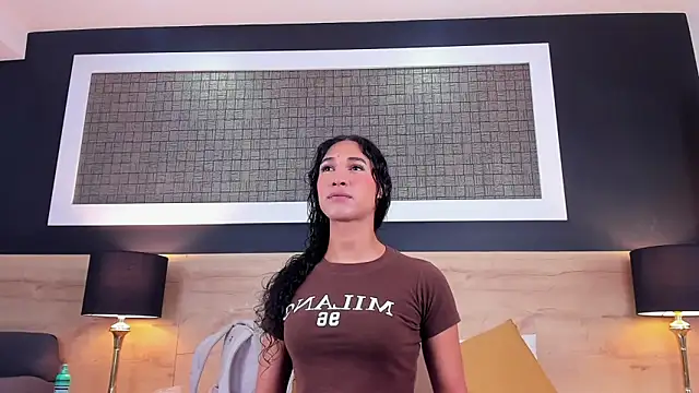 Chloee  Adams online show from March 31, 12:27 pm