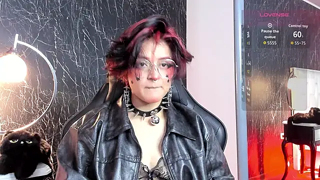 YuuMiko online show from April 2, 12:36 pm