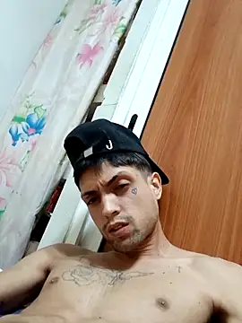 Snapshot of CubanoxxxSex chatting on February 7, 9:35 am CubanoxxxSex online show from February 7, 9:35 am