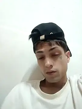 Snapshot of CubanoxxxSex chatting on February 13, 5:58 am CubanoxxxSex online show from February 13, 5:58 am