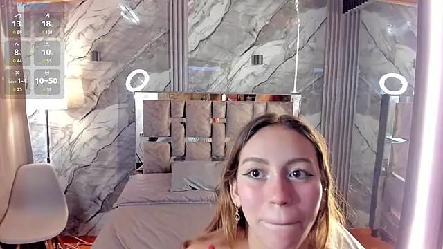 Snapshot of Manson_and_Zoe chatting on February 20, 11:43 am Manson and Zoe online show from February 20, 11:43 am