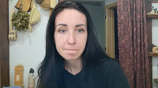 Poorlamb911 online show from April 1, 6:49 pm