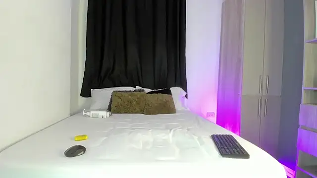 AriSweet  online show from March 14, 3:23 am