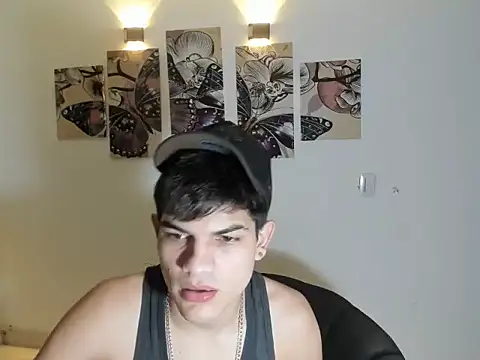 Snapshot of Jesshot_bigcock20cm chatting on February 15, 4:53 am Jesshot bigcock20cm online show from February 15, 4:53 am