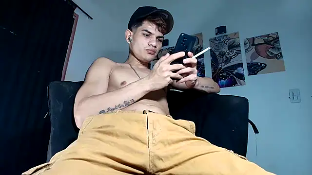 Jesshot bigcock20cm online show from April 6, 7:37 pm