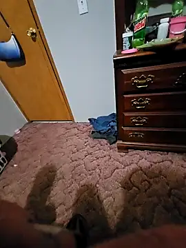 Snapshot of Champ2028 chatting on April 16, 12:22 am Champ2028 online show from April 16, 12:22 am