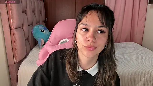 Snapshot of Zaphiroo_10 chatting on February 25, 10:52 pm Zaphiroo 10 online show from February 25, 10:52 pm