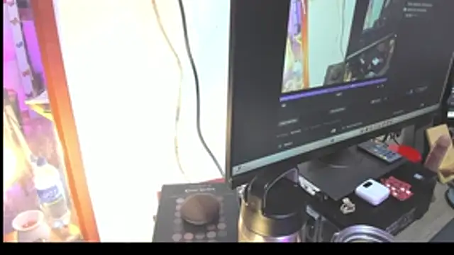 Snapshot of Nyomi_browm chatting on February 28, 8:59 am Nyomi browm online show from February 28, 8:59 am