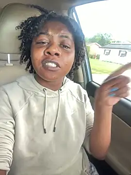 Ebony Queeen online show from May 25, 9:21 pm