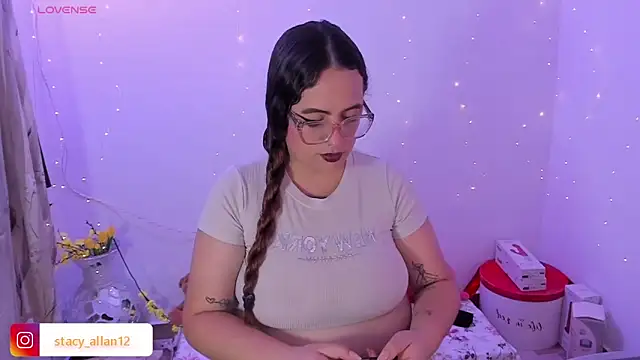 Snapshot of Stacy_millerr1 chatting on February 12, 12:49 am Stacy millerr1 online show from February 12, 12:49 am