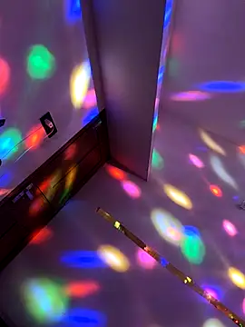 wildboyheart online show from April 17, 4:21 pm