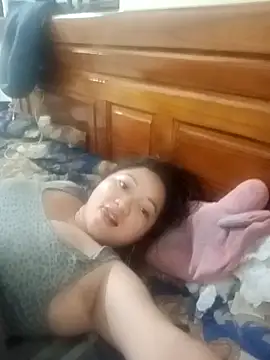 Snapshot of cuunon11 chatting on February 14, 9:11 pm cuunon11 online show from February 14, 9:11 pm