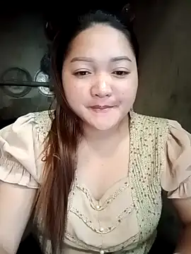 Snapshot of cuunon11 chatting on February 16, 8:21 am cuunon11 online show from February 16, 8:21 am