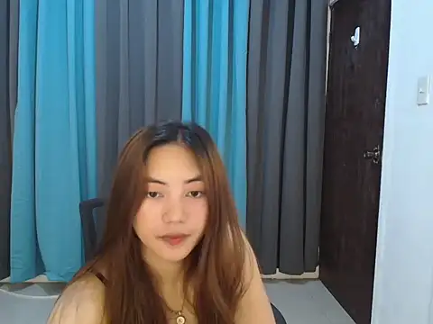 babydenxx69 online show from February 8, 7:01 am