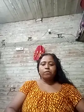 Snapshot of Puja_9999 chatting on July 11, 11:57 am Puja 9999 online show from July 11, 11:57 am