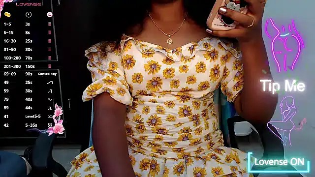 VixenNandhu online show from February 14, 5:10 pm