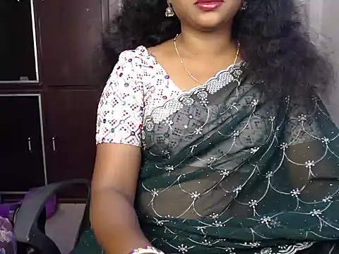 Snapshot of VixenNandhu chatting on July 23, 4:38 pm VixenNandhu online show from July 23, 4:38 pm