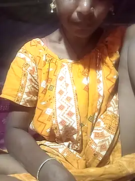 Snapshot of Sweet-runi chatting on February 19, 3:41 pm Sweet-runi online show from February 19, 3:41 pm