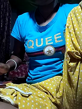 Sweet-runi online show from June 26, 2:38 am