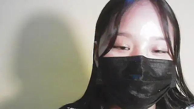 PRENCY CUTE online show from March 6, 5:20 pm