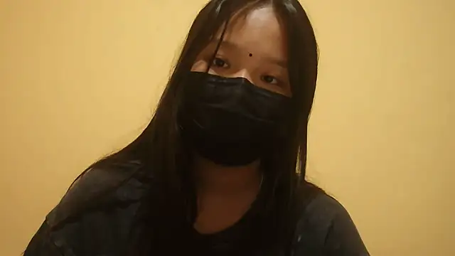 PRENCY CUTE online show from April 4, 8:56 am