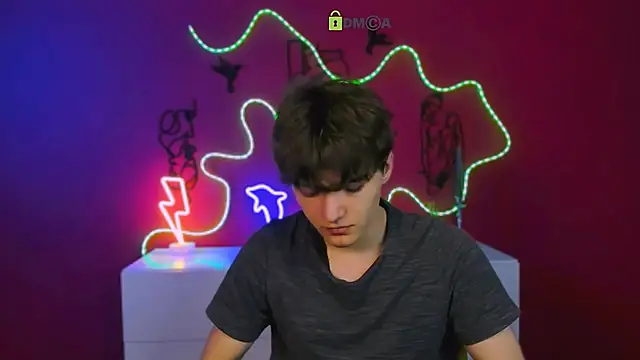 emil lucky online show from April 22, 6:53 pm