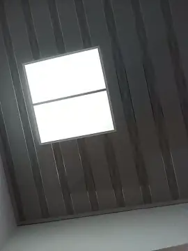 Emmanuel Lust online show from February 10, 1:15 pm