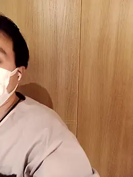 shizuku-kun211 online show from February 15, 7:10 pm