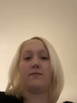 Snapshot of Marilynxo chatting on February 13, 4:41 am Marilynxo online show from February 13, 4:41 am