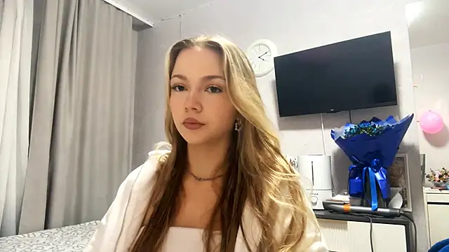 MilaSliger online show from February 23, 7:22 pm