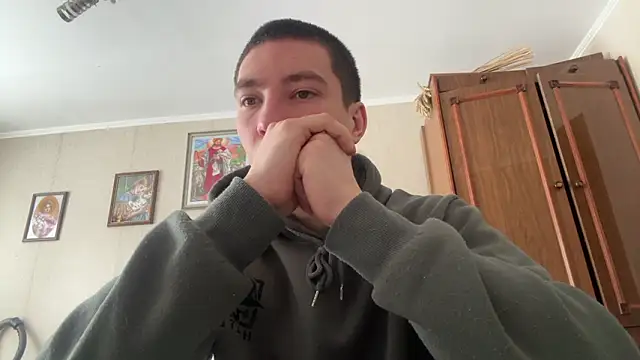 MoonlightVera online show from February 20, 9:00 am