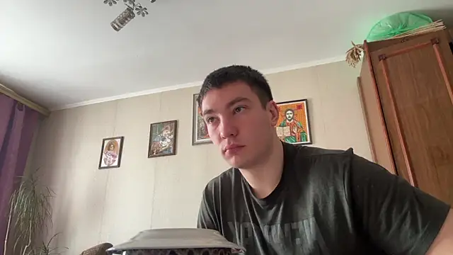 MoonlightVera online show from March 23, 8:07 am