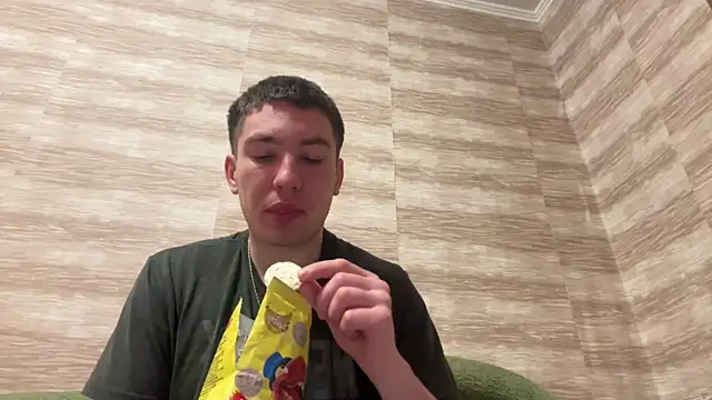 MoonlightVera online show from March 23, 8:24 pm