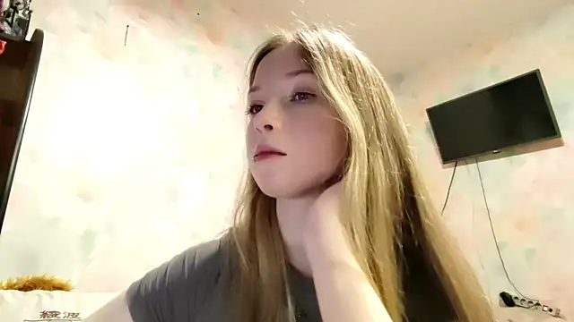 TiaBIanks online show from February 24, 1:53 pm