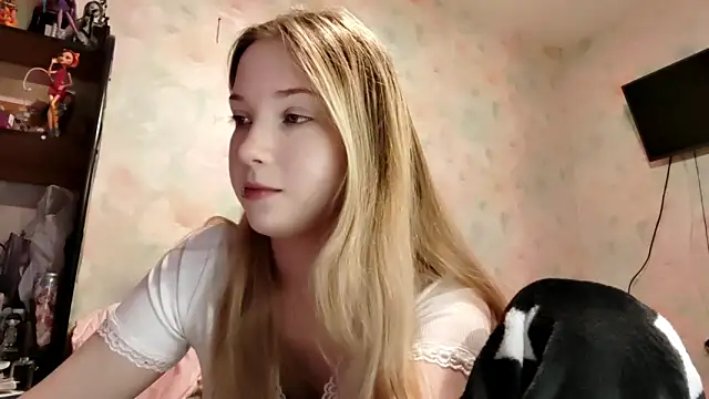 TiaBIanks online show from April 4, 2:54 am